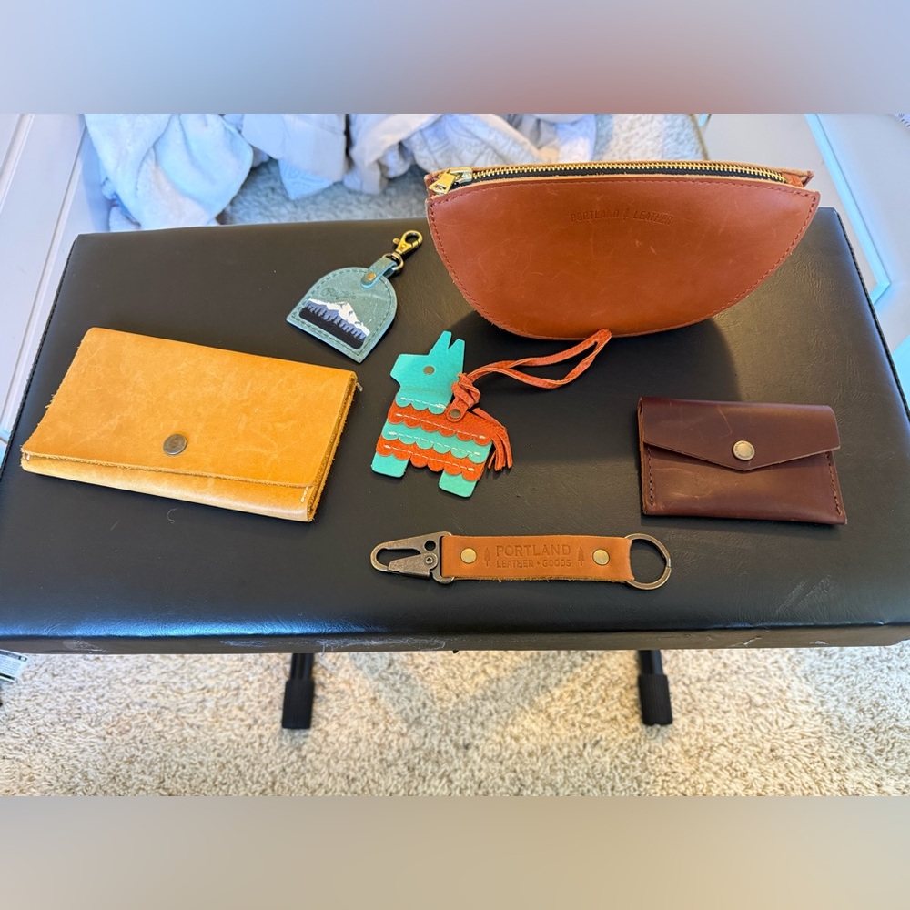 6! Portland Leather Goods collection